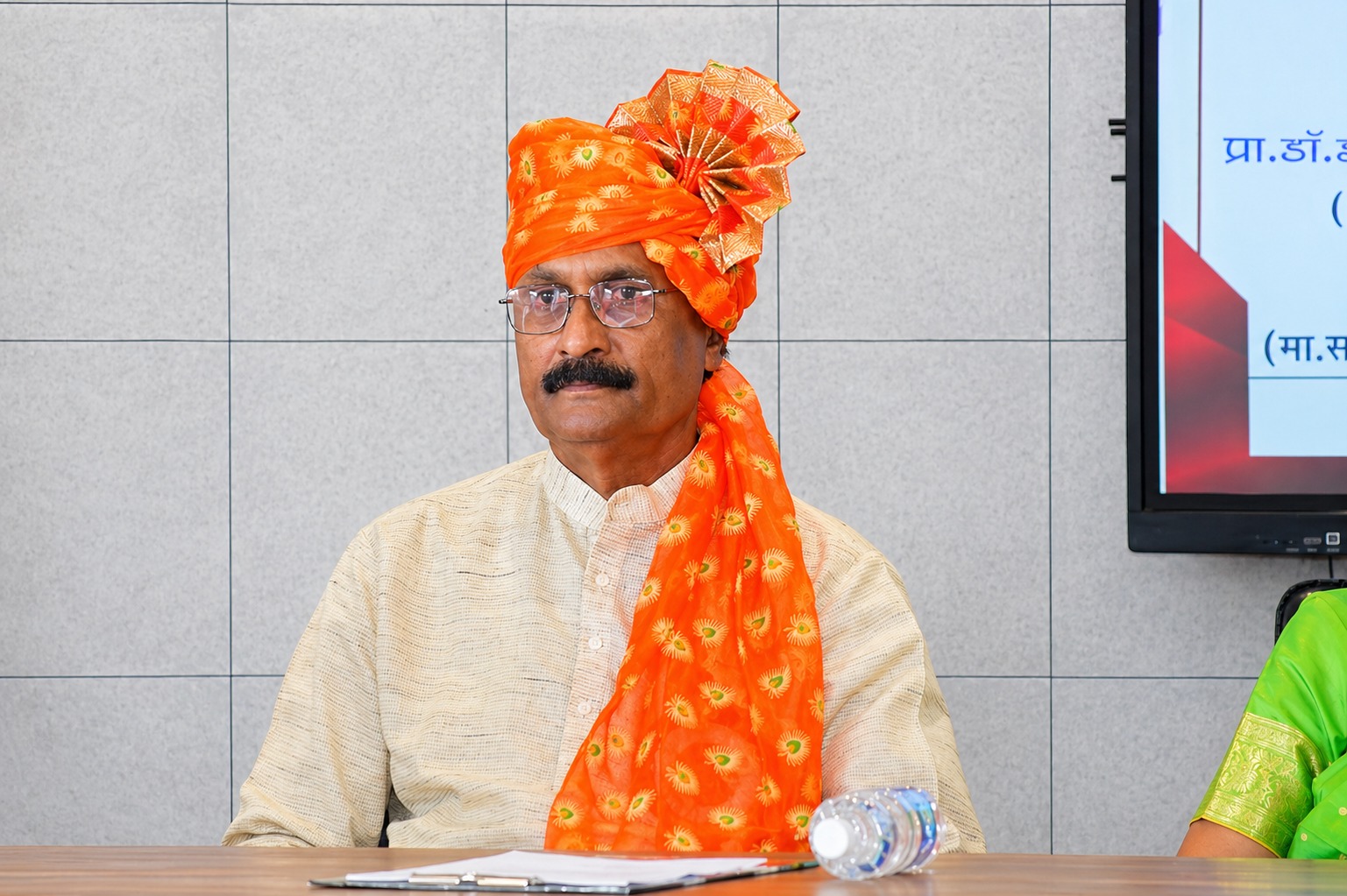 संचालक